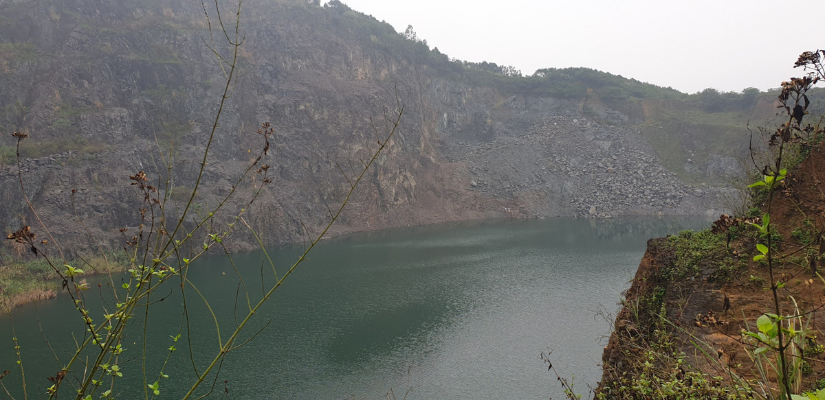 Cty Thuan Phat, Sotraco... khong hoan nguyen mo, de lai “vet seo” khong lo giua Ha Noi-Hinh-3