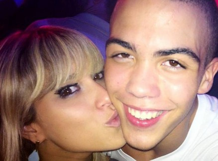 con trai ronaldo beo lai “may bay ba gia” gay bao hinh anh 1