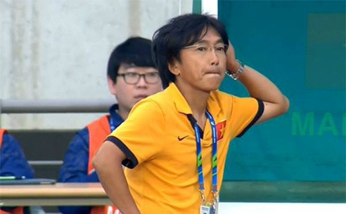 Trong cuộc đối thoại với TTVH mới đây, ông HLV Miura đã chia sẻ một vài câu chuyện về "những điều khó tin ở Việt Nam", trong đó ông thầy người Nhật của ĐT Việt Nam đã 5 lần "qua mặt" CSGT ở Việt Nam.