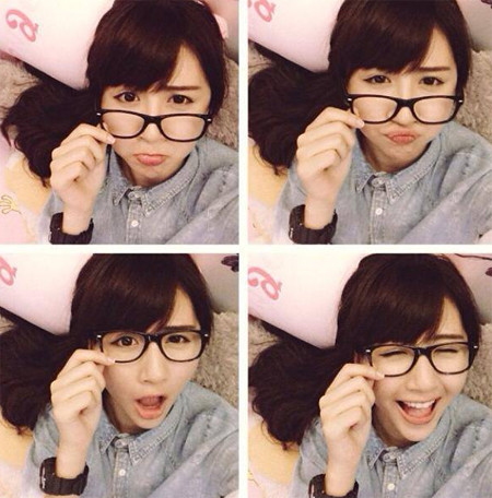 Quỳnh Anh Shyn, cô bạn gái đáng yêu của hot boy Bê Trần luôn cực kỳ cá tính, xinh tươi trong nhiều phong cách thời trang, khác nhau. Mặc dù vậy, Quỳnh Anh Shyn cũng có khuôn mặt mộc tươi tắn với nhiều đường nét thanh thoát.