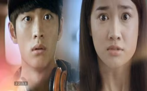 Bộ phim "Tuổi thanh xuân" phát sóng trên VTV3 đang thu hút một số lượng rất lớn bạn trẻ theo dõi và ham thích. Những trai xinh, gái đẹp trong phim với khả năng diễn xuất tốt cũng khiến các bạn trẻ phát cuồng.