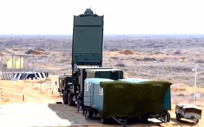 Do tối ưu hóa cho nhiệm vụ chống tên lửa đạn đạo cho nên năng lực đánh chặn mục tiêu bay thấp như tên lửa hành trình hay tiêm kích lợi dụng địa hình địa vật để xâm nhập trận địa của S-500 không được đánh giá cao.