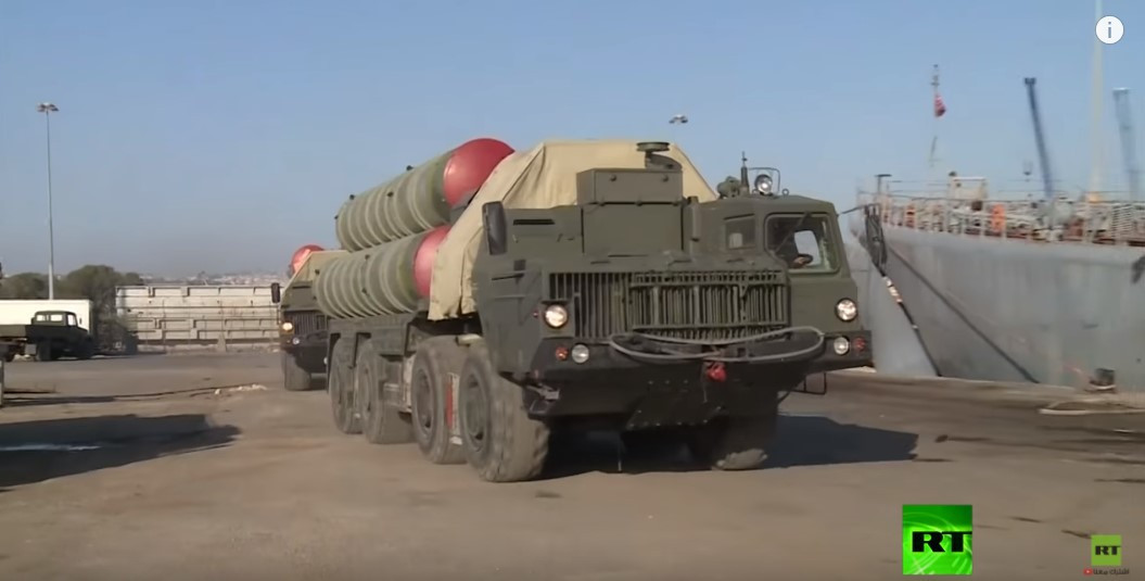 Như vậy có thể thấy rằng người Nga rất tự tin, kể cả Mỹ thu được đầy đủ dữ liệu sóng radar của S-400 thì cũng chẳng thể nào khai thác nhằm chống lại họ.