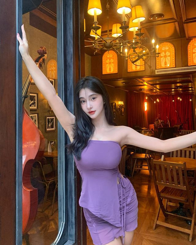 Các fan hâm mộ thích cách mà Liễu Kỳ truyền cảm hứng cho họ bởi cô nàng cho rằng vẻ đẹp hoàn toàn có thể phấn đấu mà có được, không cần bẩm sinh.