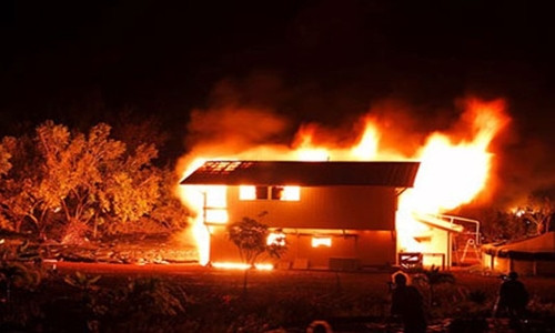 Doi qua ban gai cu khong duoc, cu ong 90 tuoi dot nha