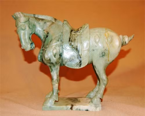 10 vat pham phong thuy co the giup su nghiep cua ban thang tien-Hinh-2