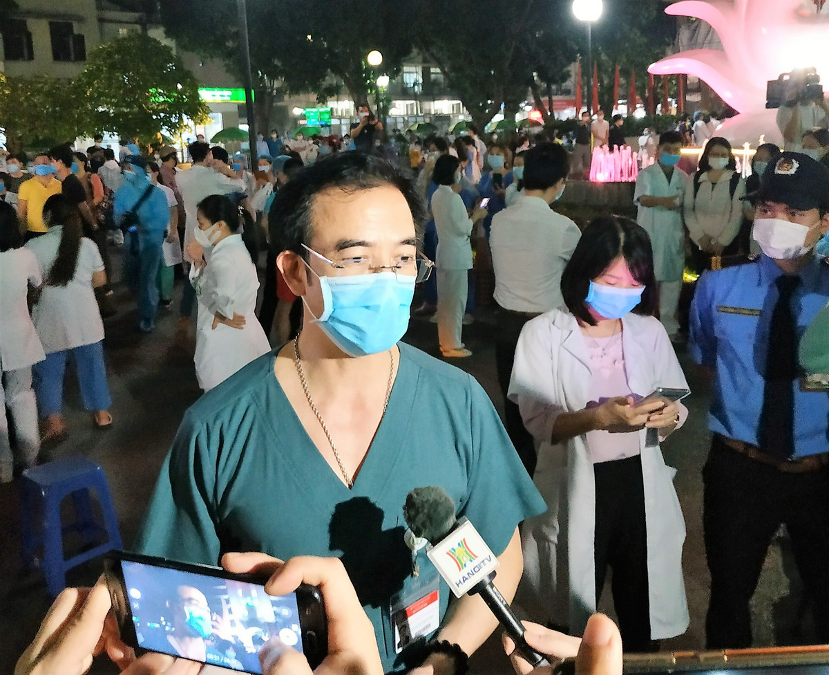 Sau thời hạn cách ly, BV Bạch Mai tiếp tục các hoạt động kiểm soát, tăng cường phòng chống dịch như trước đây. Ông Tuấn cho biết, đến đầu tháng 5, BV mới chính thức tiếp nhận các bệnh nhân ngoại trú và tái khám.