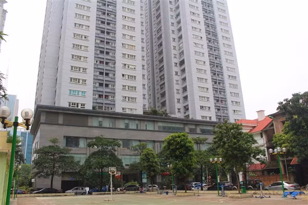 12 “quan lon” khong chiu tra nha cong vu: La ai... co duoc hoa gia nha cong vu?