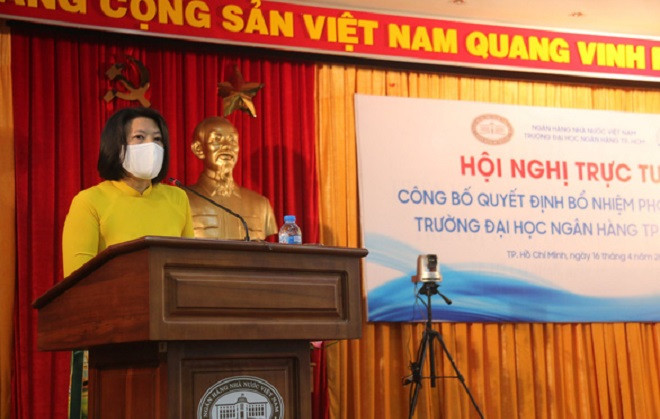 TS Bui Quang Tin roi lau tu vong: DH Ngan hang co hieu pho moi la ai?
