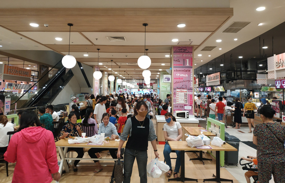 Mới đây, Chủ tịch UBND TP Hà Nội vẫn kêu gọi người dân ý thức, nâng cao tự ý phòng chống dịch Covid-19.