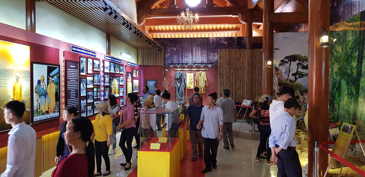 Trụ trì Thích Trúc Thái Minh khẳng định video clip trong bài báo "Chùa Ba Vàng truyền bá vong báo oán" là phản ánh đúng sự thật cúng oan gia trái chủ tại chùa Ba Vàng. Về việc đóng tiền khi cúng oan gia trái chủ, nhà sư trụ trì cho rằng không phải do nhà chùa yêu cầu, mà do phật tử tự nguyện cúng dường Tam bảo và theo "yêu cầu của vong".