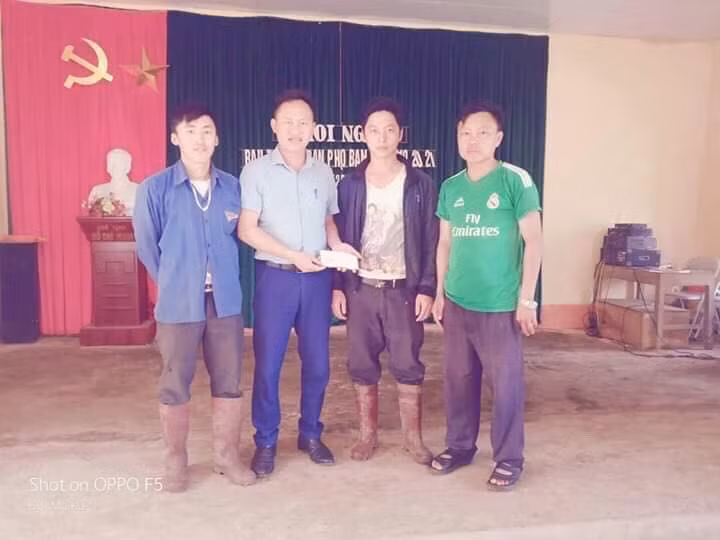 Nhat duoc 15 trieu dong, 2 thanh nien nguoi Mong tra lai nguoi mat