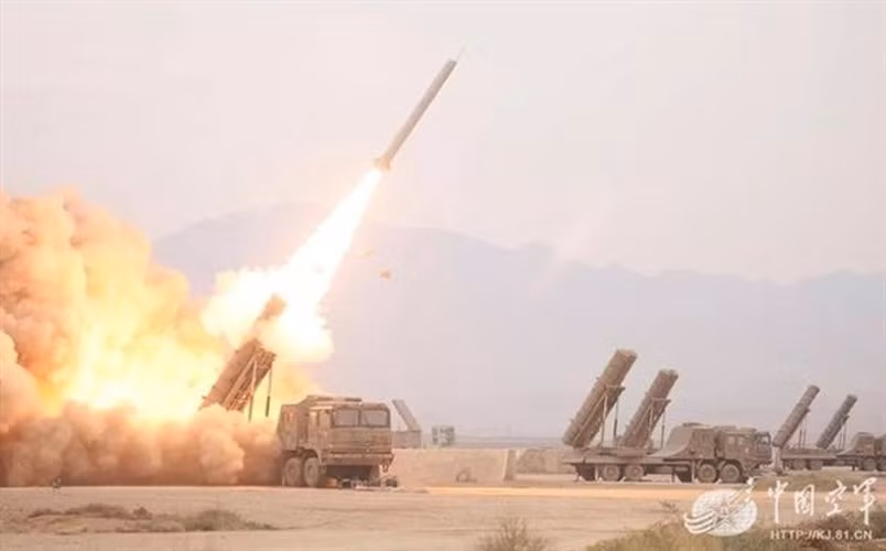 Hiện tại cả hai phía Trung Quốc và Serbia đều chưa công bố giá trị cụ thể của hợp đồng, cũng như thời gian bắt đầu bàn giao hệ thống tên lửa phòng không nói trên.