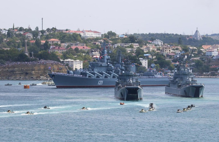 Trong khi đó dưới thời Liên Xô, có thể thực hiện nhiều dự án hoành tráng trong 2 - 3 năm, như vậy rõ ràng năng lực hải quân Nga hiện nay thua kém khá nhiều thời Liên Xô.