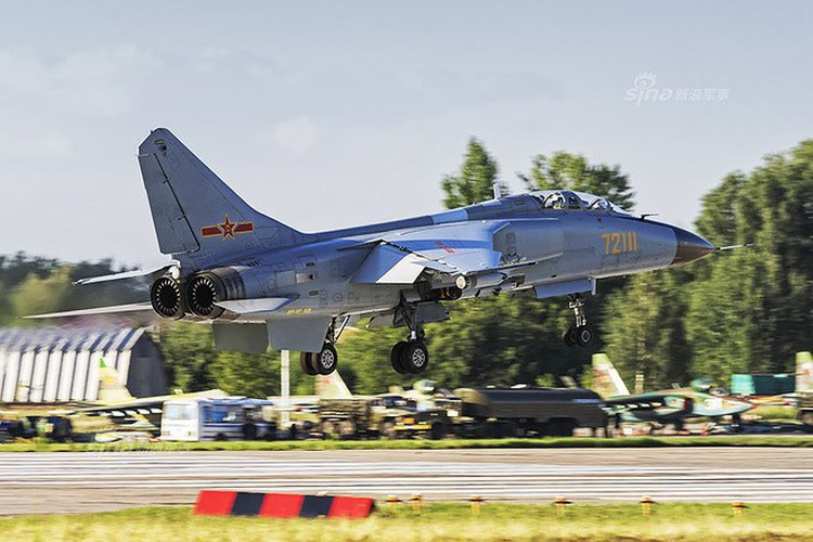 Nhưng cho đến thời điểm hiện tại không có bất kỳ khách hàng quốc tế nào ngó ngàng tới FBC-1.