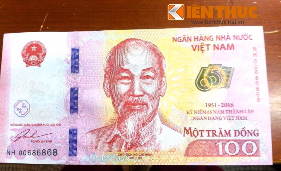 Nhân kỷ niệm 65 năm thành lập Ngân hàng Việt Nam (6/5/1951- 6/5/2016), Ngân hàng nhà nước Việt Nam (NHNN) tổ chức in và phát hành đồng tiền lưu niệm “Kỷ niệm 65 năm thành lập Ngân hàng Việt Nam”. Đồng tiền này có mệnh giá 100 đồng. Hình ảnh mặt trước tờ tiền 100 đồng mẫu.