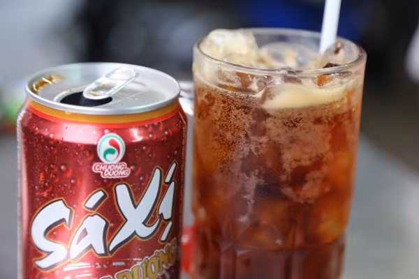 Đến tháng 7/1977, tập đoàn BGI chính thức chuyển nhượng quyền sở hữu và bàn giao toàn bộ nhà máy cho Việt Nam, trở thành nhà máy quốc doanh với tên gọi là nhà máy nước ngọt Chương Dương. Trước khi bị các thương hiệu ngoại cạnh tranh, dòng sản phẩm này rất được ưa chuộng. Đây được xem như thời hoàng kim của nước ngọt xá xị.