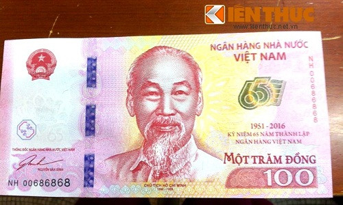 Từ ngày 12/4 tới, tờ 100 đồng lưu niệm nhân 65 năm ngày thành lập ngành Ngân hàng sẽ được bán ở Hà Nội với mức giá 20.000 đồng/tờ rời và 25.000 đồng/Folder.