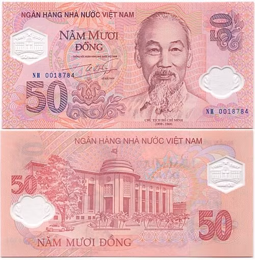 Đây không phải lần đầu tiên Ngân hàng Nhà nước in tiền lưu niệm. Năm 2001, nhân kỷ niệm 50 năm thành lập NHNN Việt Nam (1951 – 2001), tờ tiền lưu niệm đầu tiên mệnh giá 50 đồng đã được ngân hàng phát hành. Ảnh minh họa.