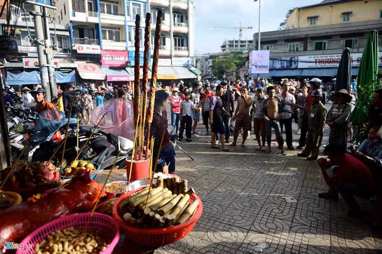 Dieu gi khien hang tram nguoi cuop do cung co hon o Cho Lon that vong?