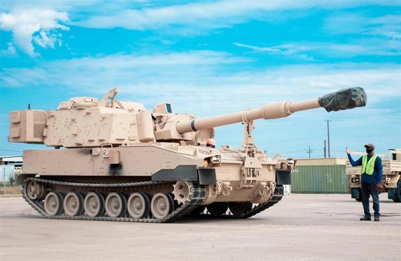 "Hãy gửi lời chào tới Paladin M109A7 và phần bổ sung mới nhất cho gia đình GREYWOLF. Những nỗ lực hiện đại hóa mà chúng tôi thực hiện sẽ nâng cao sức mạnh chiến đấu trong lực lượng tác chiến của Quân đội Hoa Kỳ đối với các hoạt động tác chiến mặt đất quy mô lớn trong tương lai!", thông báo của Quân đội Mỹ hôm 17/8 cho biết.