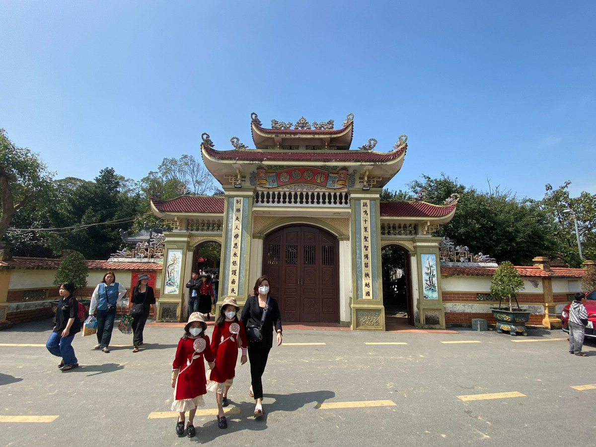 Đền Chế thắng phu nhân Nguyễn Thị Bích Châu (đền Bà Hải) luôn là một địa chỉ văn hóa du lịch tâm linh, cho du khách trên khắp mọi miền tìm về đây để thắp hương và dâng lễ, gửi gắm niềm tin cầu mong một năm mới an lành và hạnh phúc.