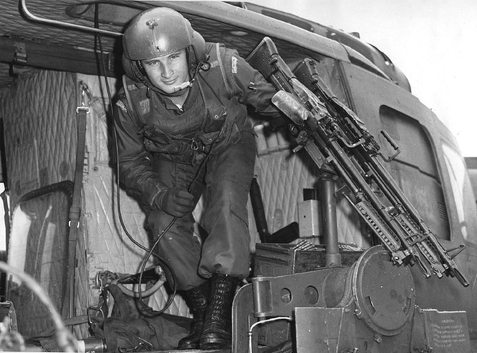 Điều này một phần nào đó nói lên được điểm yếu của dòng trực thăng UH-1 và nó hoàn toàn không phải là một lựa chọn tốt trên chiến trường. Nguồn ảnh: History.
