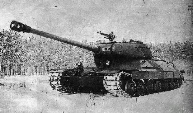 IS-4 là mẫu xe tăng hạng nặng được Liên Xô phát triển sau khi kết thúc Chiến tranh Thế giới thứ 2 dựa trên những thành công của dòng tăng IS (viết tắt tên Tổng bí thư Đảng Cộng sản Liên Xô Joseph Stalin hay Iosif Stalin). Đây được xem là một trong những thiết kế xe tăng thành công nhất của Quân đội Liên Xô những năm cuối của Chiến tranh Thế giới thứ 2 cho đến giai đoạn đầu của Chiến tranh Lạnh. Đa phần những chiếc xe tăng hạng nặng Iosif Stalin như IS-2 và IS-3 được phát triển dựa trên yêu cầu của các lãnh đạo cấp cao Liên Xô lúc đó để đối đầu với những chiếc siêu tăng của Hitler khi mà những chiếc T-34 lúc đó có phần hơi lép vế. Trong khi đó, xe tăng hạng nặng IS-4 lại được phát triển trong giai đoạn Chiến tranh Thế giới thứ 2 đã gần như kết thúc và chưa bao giờ được tham chiến giống như số phận của IS-3.