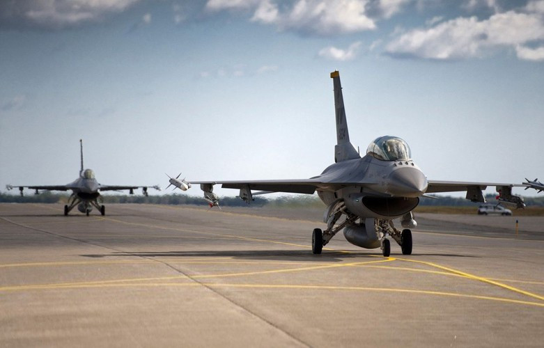 Bắc Kinh gần đây gia tăng áp lực với Đài Bắc, khi nhiều lần tổ chức diễn tập quy mô lớn quanh đảo Đài Loan với các khí tài hiện đại nhất trong biên chế.