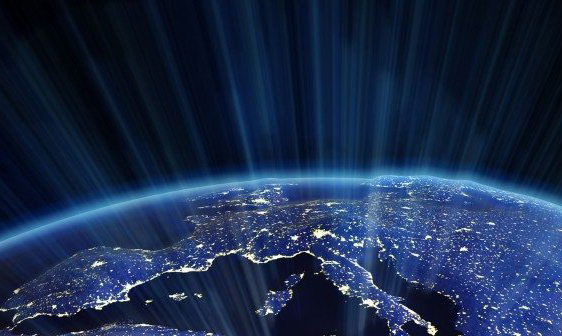 Cụ thể hơn, mỗi tín hiệu 5G được phát ra từ một thiết bị đã được đăng ký trong mạng di động và chúng được phát sóng liên tục để tìm kiếm máy thu có khả năng kết nối tốt nhất.