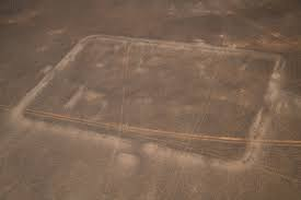 Fradley suy đoán rằng các trại là một phần trong nhiệm vụ bí mật của người La Mã nhằm tấn công từ một khu vực bất ngờ.