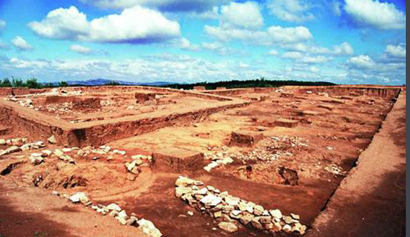 Nền văn hóa Hồng Sơn là một phần quan trọng trong sự tiến hóa của Trung Quốc và mang lại những kiến thức quý giá về đời sống và xã hội thời kỳ đầu của nhân loại.