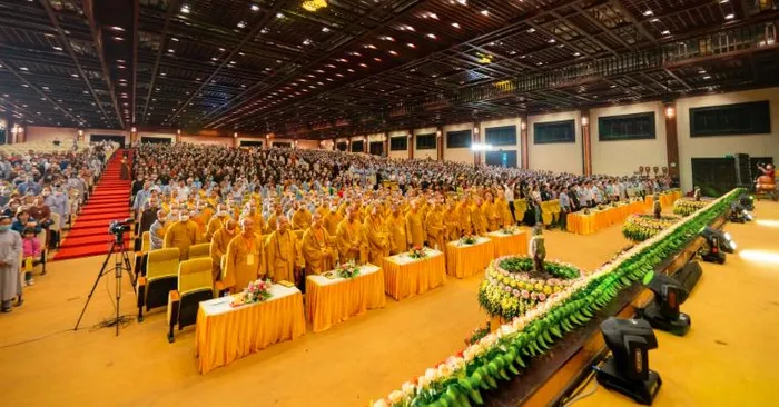 Ngày Lễ Phật Đản được tổ chức để kỷ niệm sự ra đời của Thích Ca Mâu Ni, còn được gọi là Đức Phật.