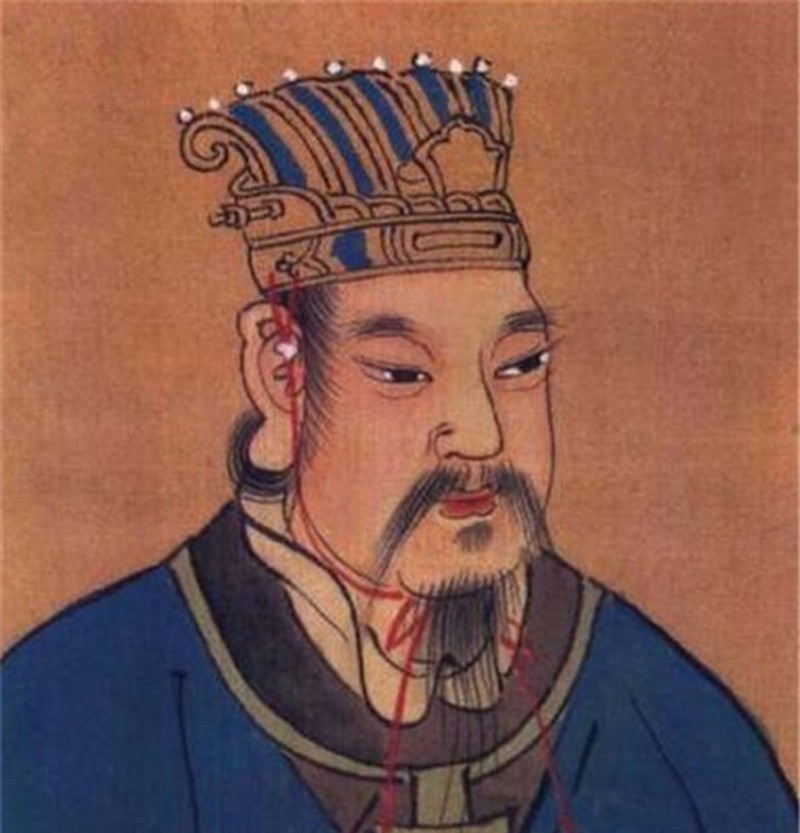 Cụ thể, trong quá trình thực hiện cuộc khai quật ở dinh thự cũ của Vương Hi Chi, các nhà khảo cổ tình cờ phát hiện một ngôi mộ cổ có kích thước khá lớn. Tại cửa ngôi mộ, họ tìm thấy dấu vết màu đỏ.