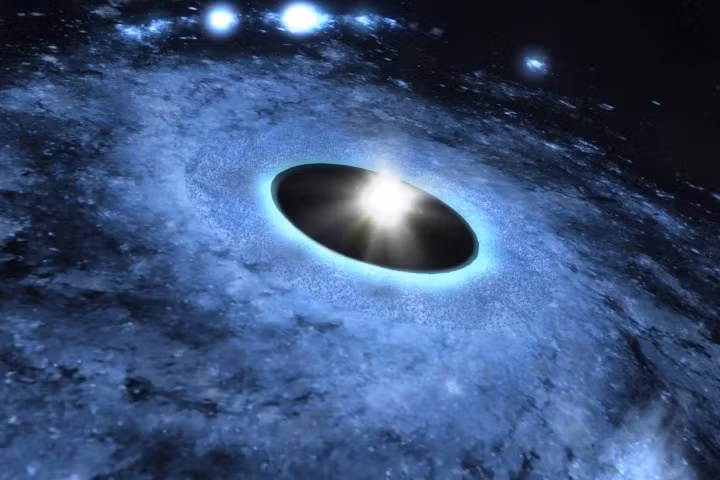 Đám mây khí gas có thể bắt nguồn từ vành bụi thường bao quanh các hố đen, dù chưa rõ điều gì khiến nó lệch khỏi quỹ đạo và bị hút vào.