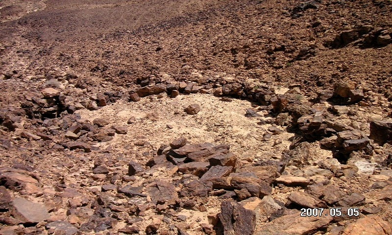 Người cổ đại thường chọn địa điểm xây những chiếc bẫy thú khổng lồ này ở những nơi có môi trường tự nhiên thuận lợi cho việc săn bắn.