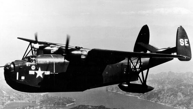 Trong số 14 thành viên phi hành đoàn, chỉ 1 người duy nhất là phi công có kinh nghiệm. Nhưng hồ sơ bay cho thấy người này lại có lịch sử đưa ra nhiều quyết định tồi.