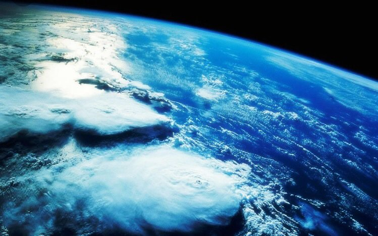 "Nếu thực sự giàu nước, hành tinh này có thể là một thế giới nước với một lượng lớn vật chất nước và băng giá tồn tại vào thời điểm hình thành của nó" - nhà thiên văn học Eliza Kempton từ Đại học Maryland nói.