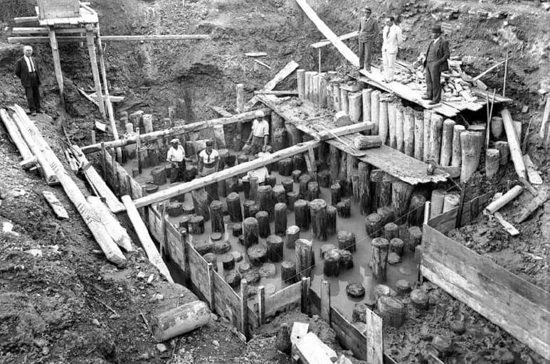 Người xưa đã thông minh vô tận khi ứng dụng một loại “công nghệ” này để khắc phục nhược điểm của gỗ và khiến “thành phố nổi” Venice đứng vững bao năm qua.