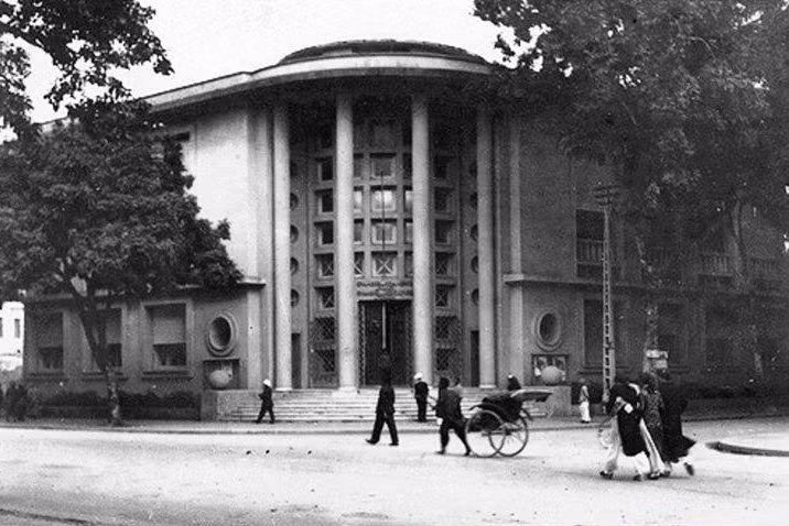 Bưu điện Hà Nội.