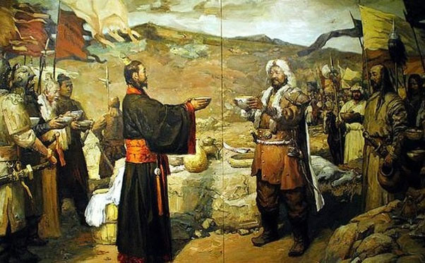 Vào năm 166 TCN, hơn 100 nghìn lính kị binh tiến đến cách kinh thành của người Trung Quốc chỉ 160km trước khi bị đánh bật.