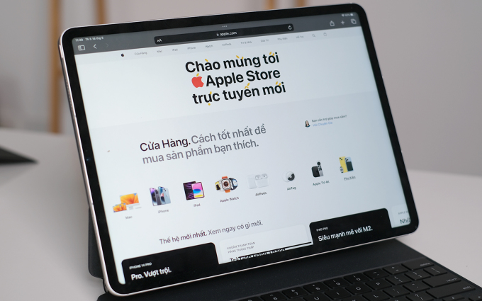 Theo đánh giá chung, mức giá mà Apple đưa ra tại thị trường Việt Nam tương đương với mức giá mà các đại lý uỷ quyền bán ra ở thời điểm ban đầu.