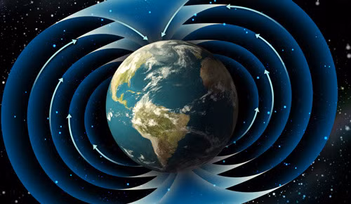 Trong khi đó, vì không còn sự tương tác của phần lõi, lực hấp dẫn giữa Trái Đất và Mặt Trời sẽ bị suy giảm, khiến hành tinh chúng ta di chuyển xa hơn về phía ngoài và tạo ra một môi trường lạnh khắc nghiệt.