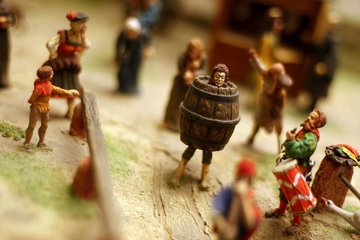 Hình phạt áo choàng người say được sử dụng chủ yếu đối với những người bị kết án vì uống rượu quá đà, đánh lộn hoặc gây rối trật tự công cộng.