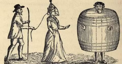 Áo choàng người say là một cái áo choàng cồng kềnh, bằng gỗ hoặc kim loại nặng, có một loạt các cánh tay và móc khóa để khóa người trong đó.