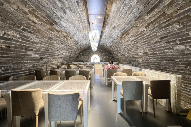 Hầm băng trong Tử Cấm Thành là một trong những công trình kiến trúc nổi tiếng của Trung Quốc cổ đại.