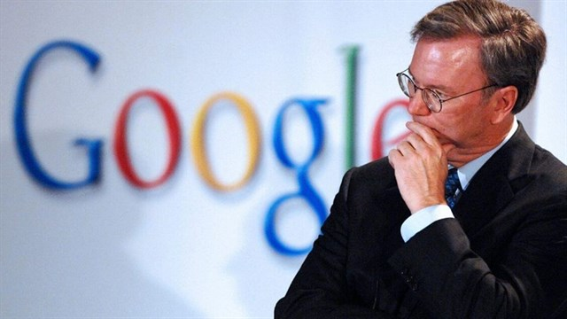 Eric Schmidt đặc biệt nhấn mạnh về mối đe dọa của AI đối với việc xâm phạm quyền riêng tư và kiểm soát thông tin cá nhân của mỗi người.