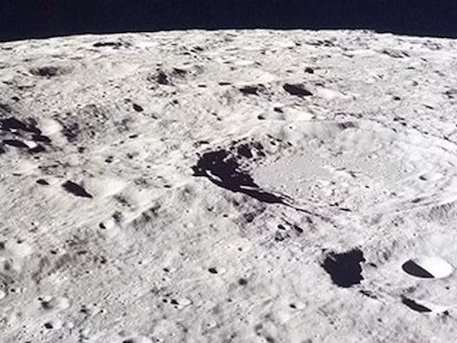 Cuối cùng, trong những năm gần đây, các nhà khoa học đã phát hiện các hành tinh lớn khác bao gồm cả các hành tinh khí khổng lồ trong hệ Mặt Trời của chúng ta, những hành tinh này có thể có sự sống.