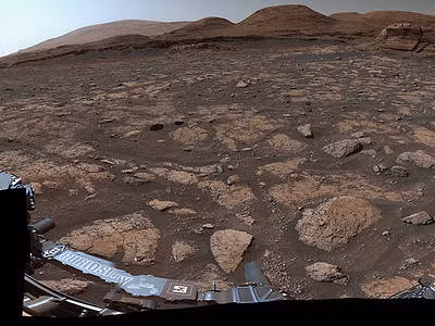 Kết quả phân tích của các chuyên gia cho thấy "quyển sách đá" bí ẩn trên Sao Hỏa này thực chất là kết quả của quá trình nước lắng đọng các khoáng chất cứng, cộng thêm sự xói mòn do gió, điêu khắc nên một hình thù kỳ dị.