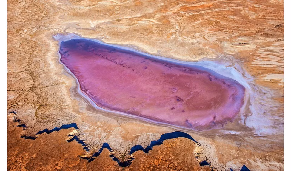 Khi mực nước tăng lên, nó tạo ra một hệ thống các đầm lầy, sông và hồ phức tạp, tạo nên một môi trường sống cho nhiều loài động vật và thực vật đặc biệt, cũng như hình thành những cảnh quan rất đẹp mắt.